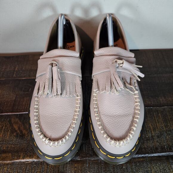NEW Dr Martens Adrian Womens Size 6 Leather Tassel Loafer Shoes Taupe - Picture 2 of 11